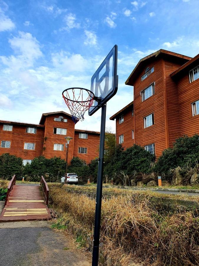 Arbon Youth Hostel & Resort Jeju Exterior foto