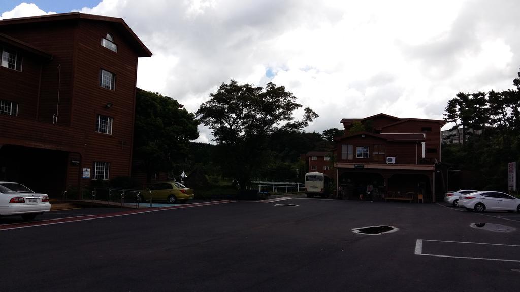 Arbon Youth Hostel & Resort Jeju Exterior foto