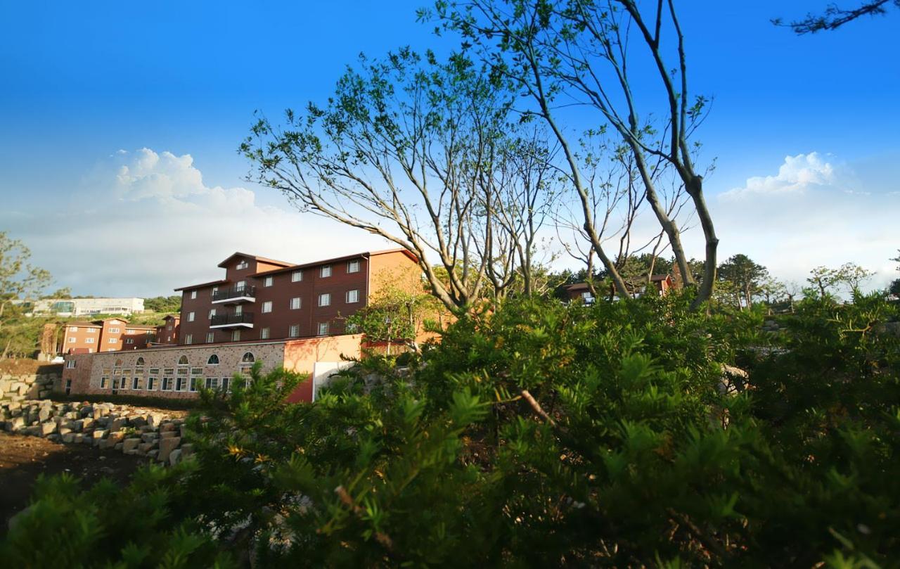 Arbon Youth Hostel & Resort Jeju Exterior foto