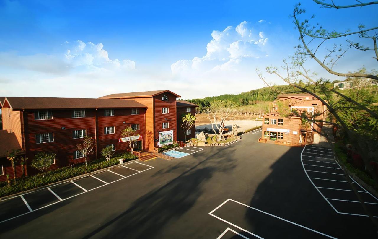 Arbon Youth Hostel & Resort Jeju Exterior foto